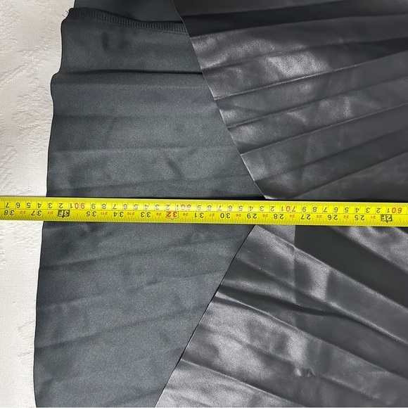 Faux Leather Hi Lo Maxi Skirt Women Size Medium Pleated Goth Grunge Whimsygoth - Picture 9 of 9